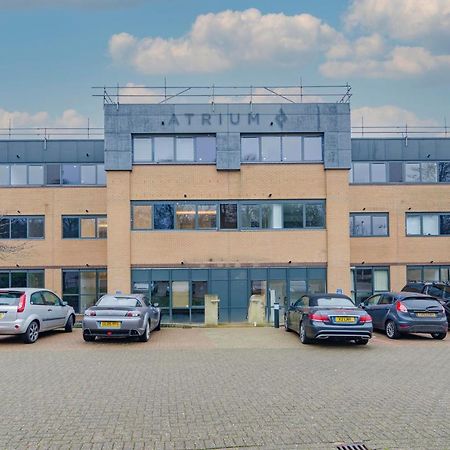 The Atrium Leilighet Milton Keynes Eksteriør bilde
