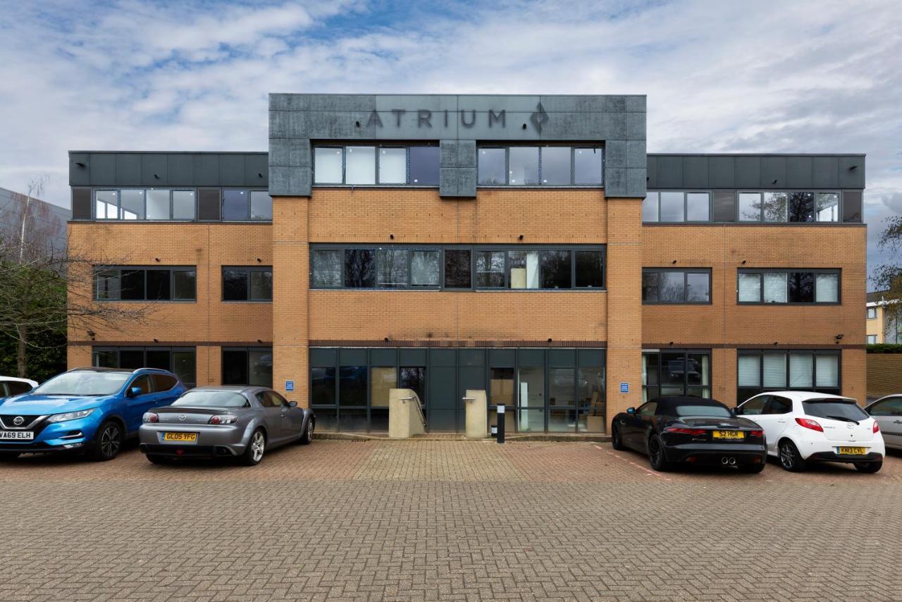 The Atrium Leilighet Milton Keynes Eksteriør bilde